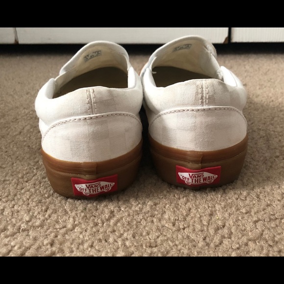 White checkerboard slip-on Vans - Picture 4 of 6